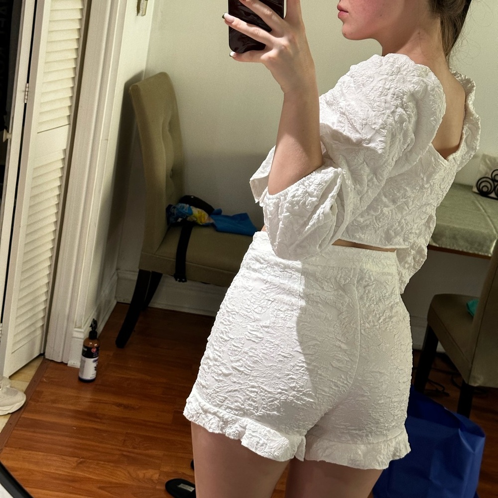 NEW - Picture 4 of 5